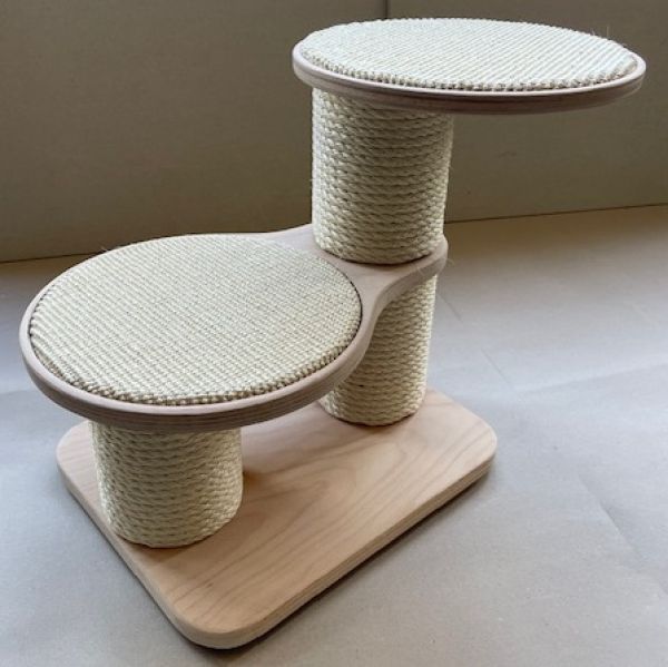 Treppe 2 / Kittenkratzbaum